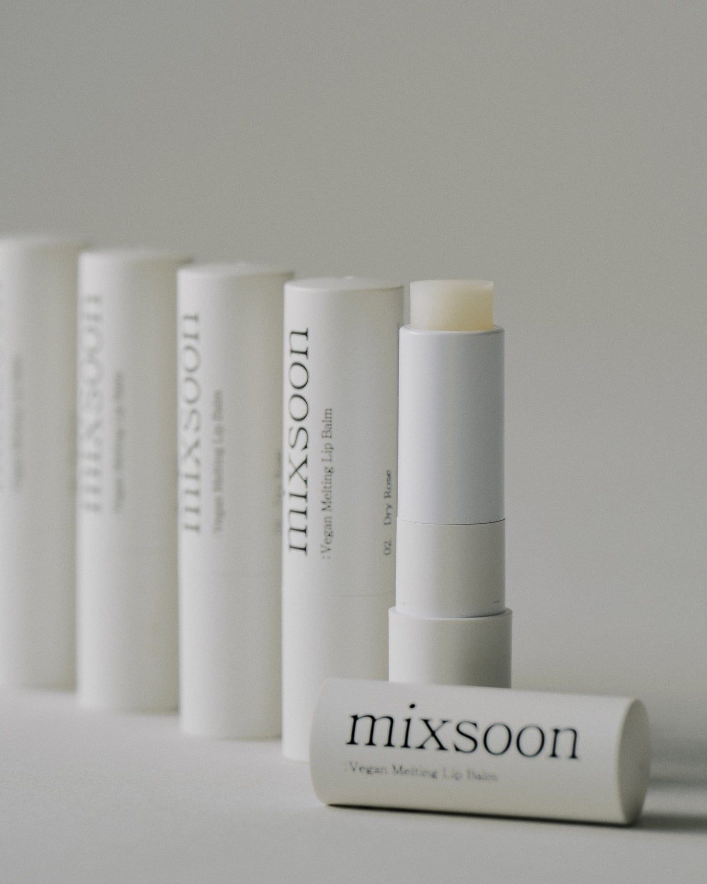 Vegan Melting Lip Balm [Clear 4.1g] - Mixsoon DE Official Store